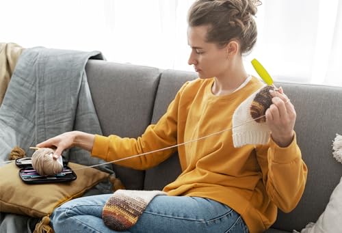 MEYAGO 5PCS Crochet Hook Grips Set Ergonomic Crochet Hook Handle Multi-Size Ergonomic Crochet Hook Handle Attachment - Fit...